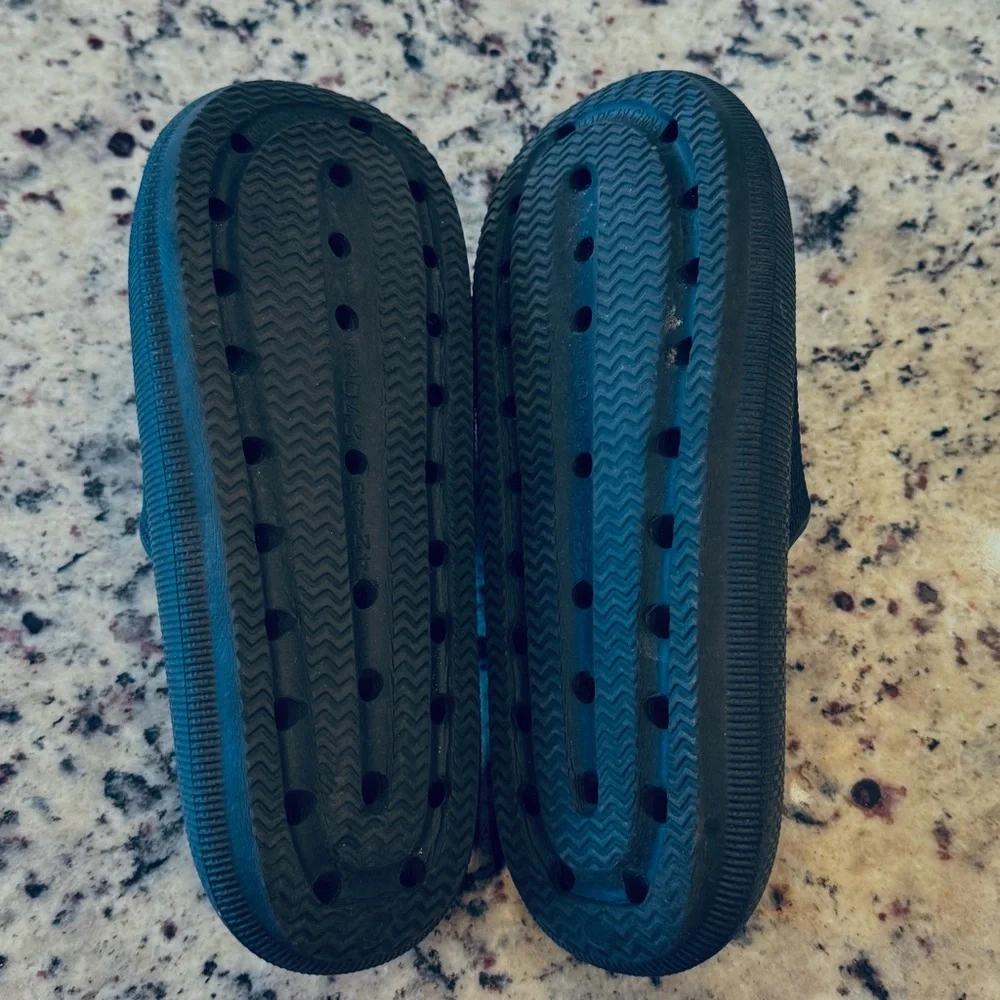 Bronax Cushion Slide Sandals Black Unisex Size 42-43 Comfortable-Beach-Pool
